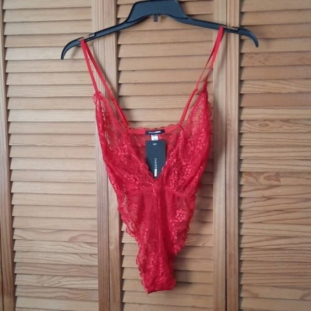 Fashion Nova Red Lace V Neckline High Cut Adjustable Straps Teddy Size Medium